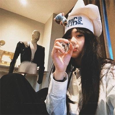 深锁春光一院愁